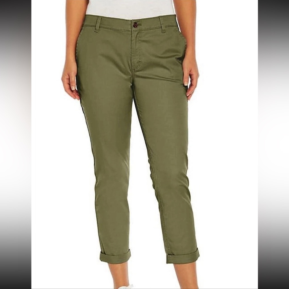 NWT GAP | Relaxed Girlfriend Fit Twill Olive Chino Cropped Rolled Pants Size 4